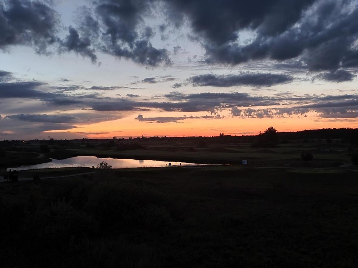 Apartgolf Sobienie Krolewskie Sobienie Szlacheckie Bagian luar foto