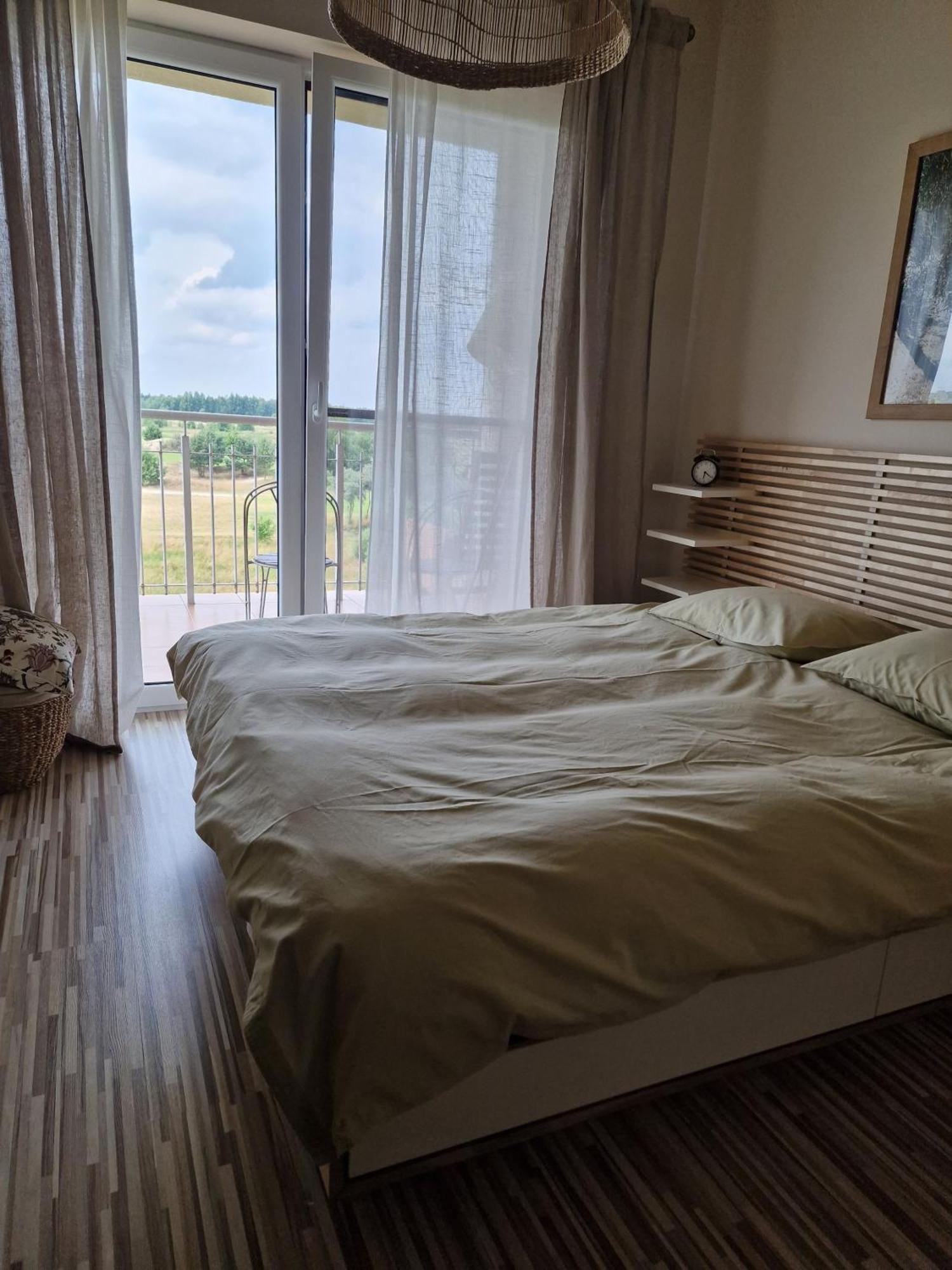 Apartgolf Sobienie Krolewskie Sobienie Szlacheckie Bagian luar foto