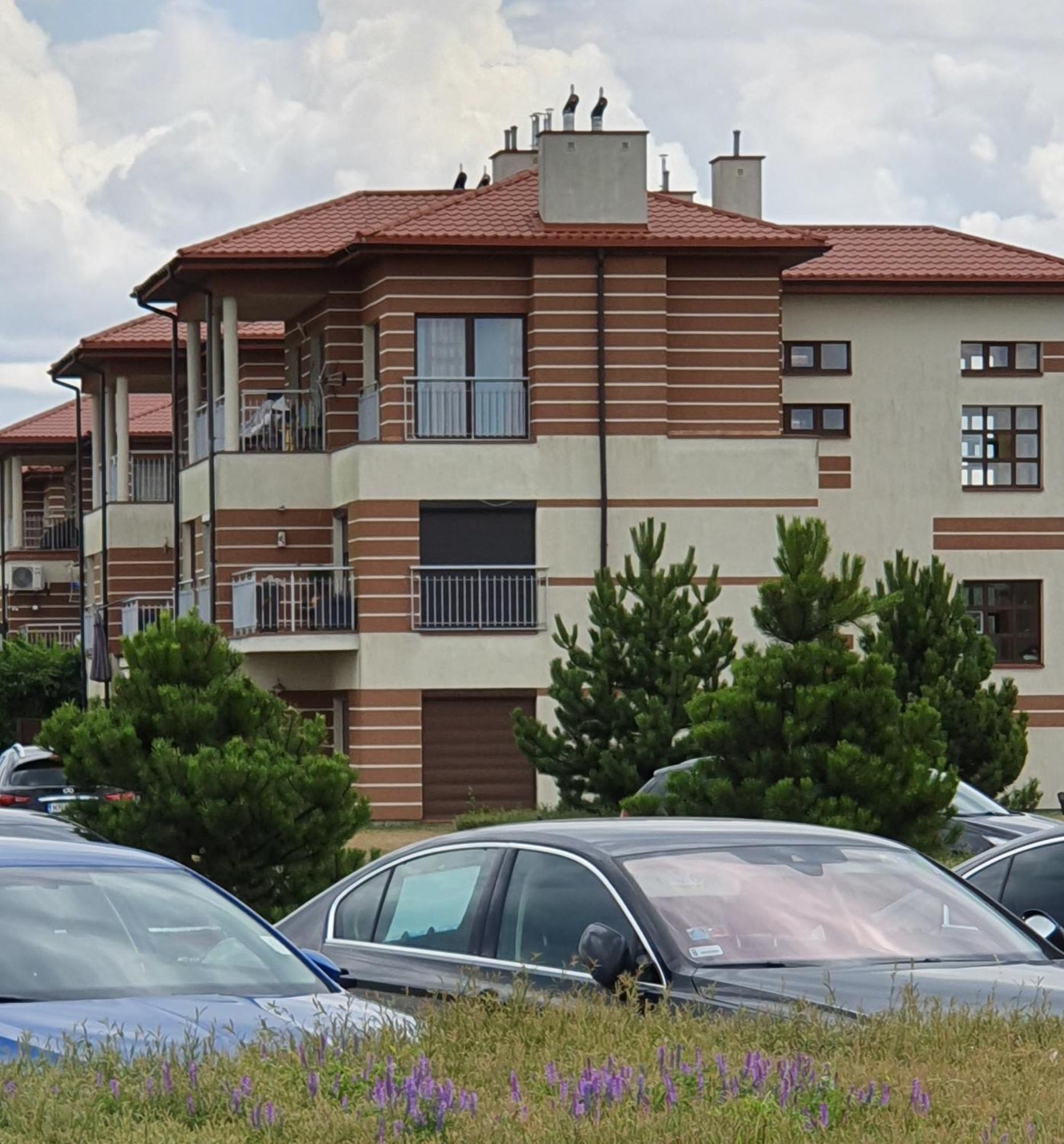 Apartgolf Sobienie Krolewskie Sobienie Szlacheckie Bagian luar foto