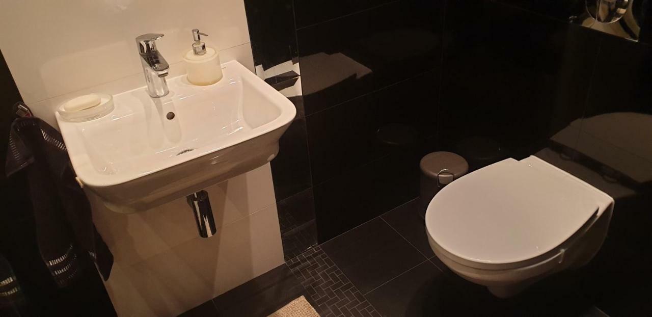 Apartgolf Sobienie Krolewskie Sobienie Szlacheckie Bagian luar foto